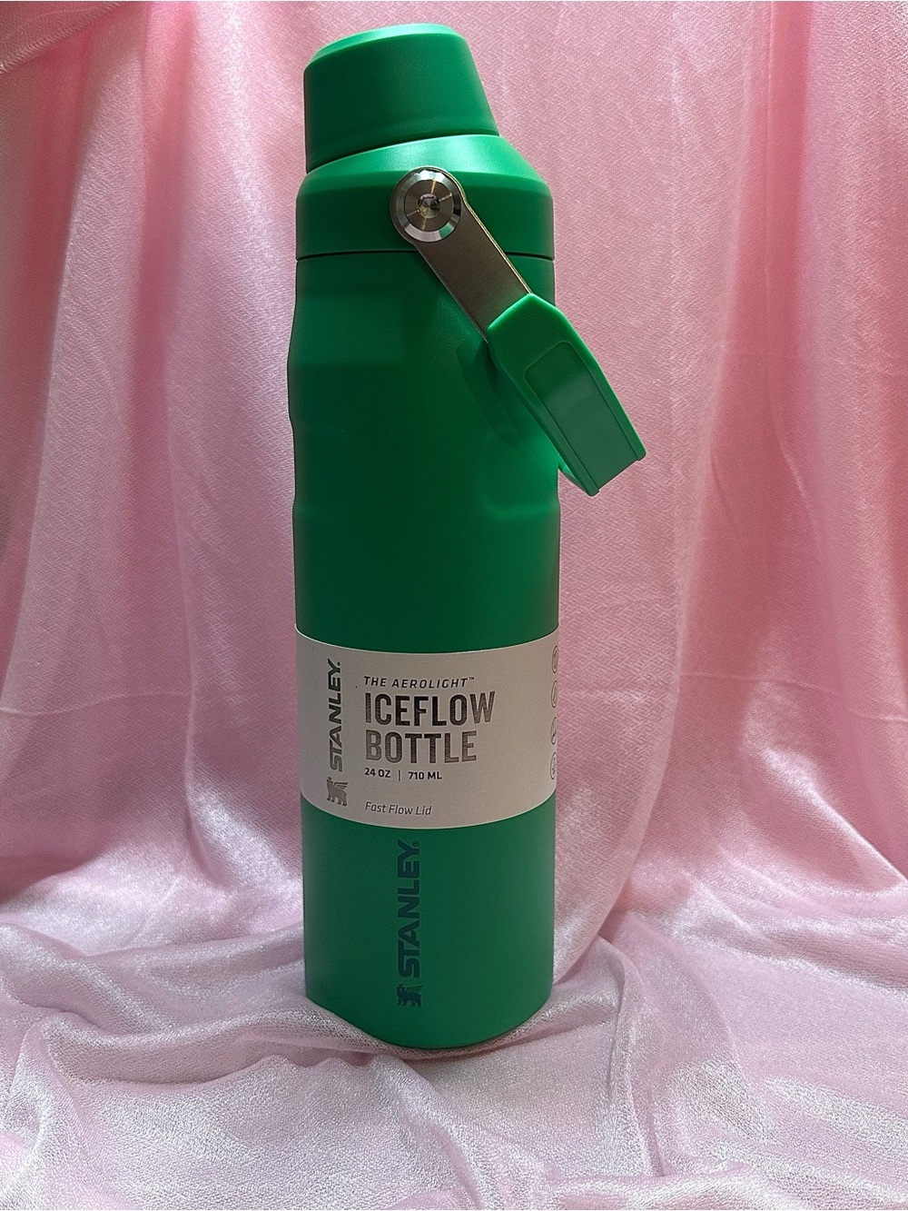 Stanley Green IceFlow Bottle with Carry Handle - 24oz